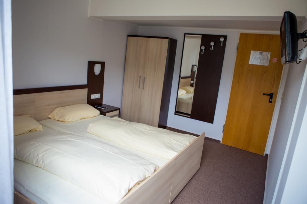 Pohl'S Rheinhotel Adler Sankt Goarshausen Eksteriør billede