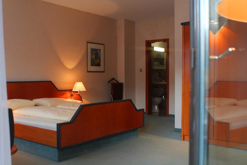 Pohl'S Rheinhotel Adler Sankt Goarshausen Værelse billede