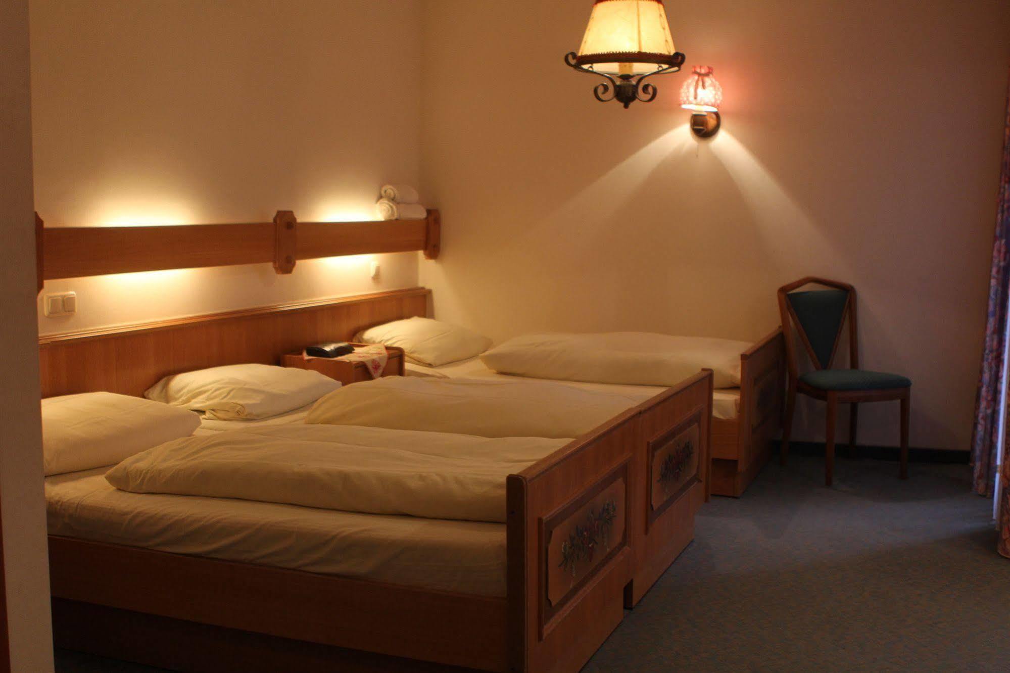 Pohl'S Rheinhotel Adler Sankt Goarshausen Eksteriør billede