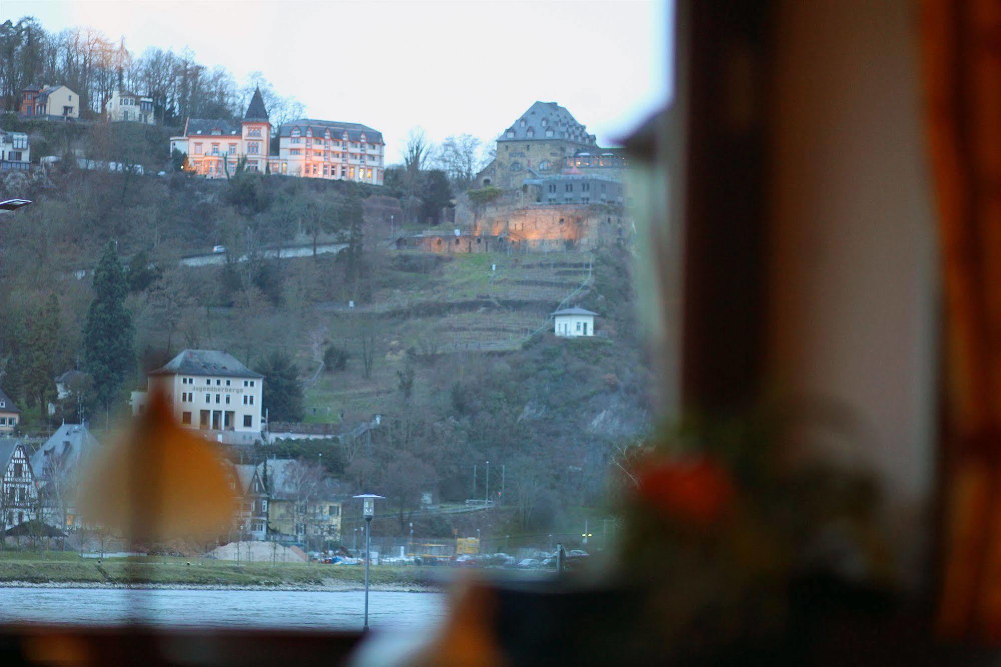 Pohl'S Rheinhotel Adler Sankt Goarshausen Eksteriør billede