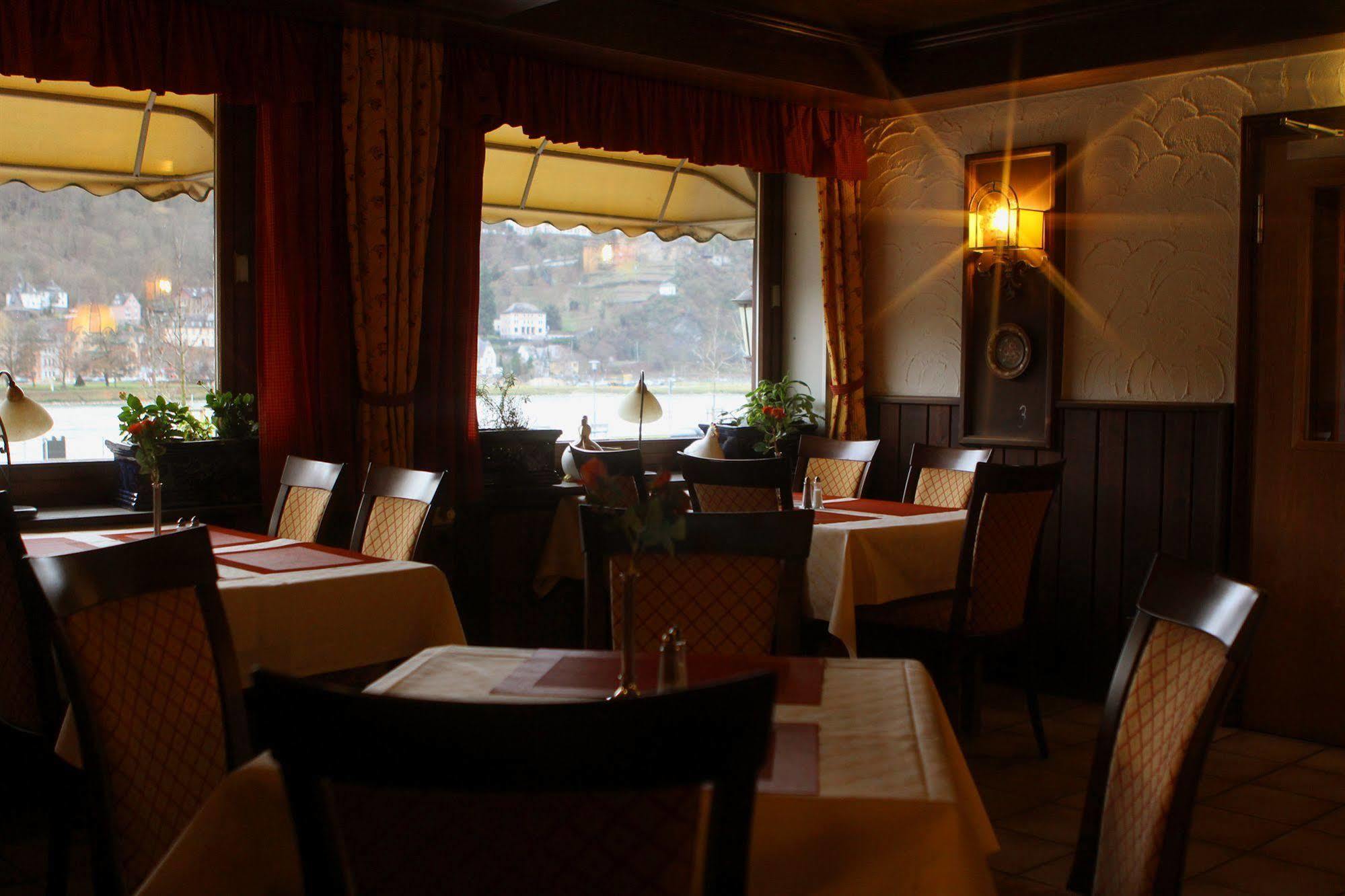 Pohl'S Rheinhotel Adler Sankt Goarshausen Eksteriør billede